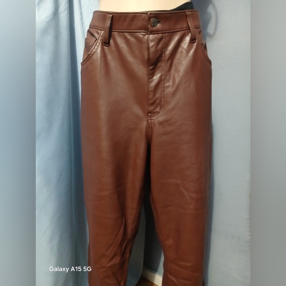 Abercrombie & Fitch Curve Leather 90s Straight Pants-Ultra High Rise Size 32/14 - Picture 14 of 16